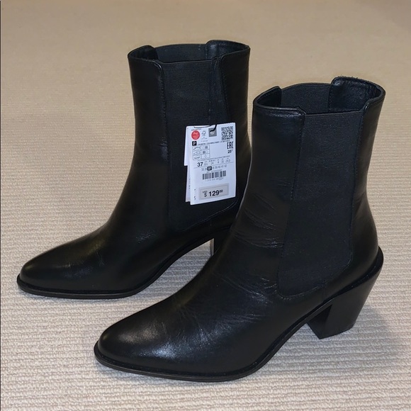 Zara Shoes - Black cow boy style boots
